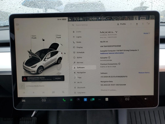 2023 Tesla Model Y Long Range with VIN 7SAYGDEE2PF624598, listed as a Copart auction lot 47851465 with 18,474 mi miles and Salvage Title. Bid and sale history available at carsss.com. Image 9.