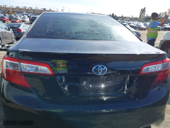 2014 Toyota Camry Hybrid LE with VIN 4T1BD1FK3EU117305, listed as a IAAI auction lot 41514217 with 141,081 mi miles. Bid and sale history available at carsss.com. Image 17.