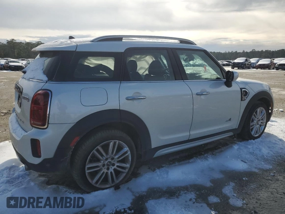2024 MINI Countryman Cooper S with VIN WMZ83BR03R3S03985, listed as a Copart auction lot 89362545 with 0 mi miles and Salvage Title. Bid and sale history available at carsss.com. Image 3.