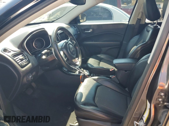 2018 Jeep Compass Altitude z VIN 3C4NJCBB1JT407722, wystawiony jako Copart lot #72270004 z przebiegiem 88 378 mil mil oraz Szkoda całkowita • Salvage title. Historia ofert i sprzedaży dostępna na DreamBid. Obrazek 7.