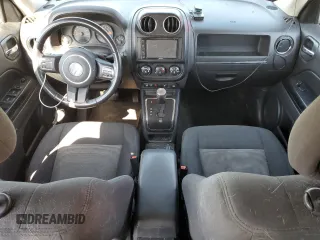 2015 Jeep Patriot Latitude with VIN 1C4NJPFB1FD157025, listed as a Copart auction lot 52310155 with 132,752 mi miles and Salvage title. Bid and sale history available at DreamBid. Image 8.