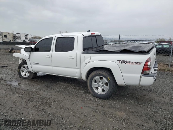 2015 Toyota Tacoma with VIN 3TMLU4EN2FM174431, listed as a Copart auction lot 50756285 with 94,739 mi miles and Salvage title. Bid and sale history available at DreamBid. Image 2.