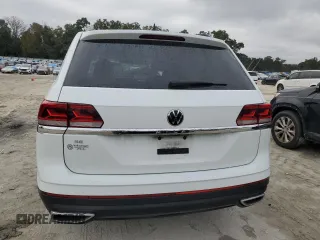 2022 Volkswagen Atlas SE with VIN 1V2JP2CA2NC560333, listed as a Copart auction lot 83324074 with 53,579 mi miles and Salvage title. Bid and sale history available at DreamBid. Image 6.