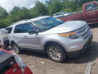 2014 Ford Explorer XLT with VIN 1FM5K8D84EGA21359, listed as a IAAI auction lot 42166860 with 191,004 mi miles and . Bid and sale history available at carsss.com. Image 13.
