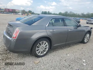 2011 Chrysler 300 C z VIN 2C3CK6CT8BH573845, wystawiony jako Copart lot #56337545 z przebiegiem 89 332 mil mil oraz Szkoda całkowita • Salvage title. Historia ofert i sprzedaży dostępna na DreamBid. Obrazek 3.