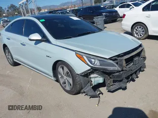 2016 Hyundai Sonata Limited with VIN KMHE34L16GA009777, listed as a IAAI auction lot 41852137 with 79,589 mi miles and . Bid and sale history available at DreamBid. Image 1.