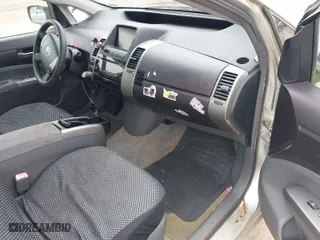 2005 Toyota Prius with VIN JTDKB20UX57026587, listed as a IAAI auction lot 41767355 with 278,762 mi miles. Bid and sale history available at carsss.com. Image 5.