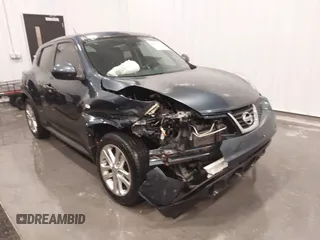 2013 Nissan Juke SV with VIN JN8AF5MV4DT216433, listed as a IAAI auction lot 41273226 with 111,775 mi miles. Bid and sale history available at carsss.com. Image 6.