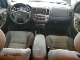 2003 Ford Escape XLT Popular 2 with VIN 1FMYU93193KB87078, listed as a Copart auction lot 59018205 with 222,082 mi miles and Salvage title. Bid and sale history available at DreamBid. Image 8.