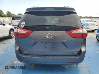 2017 Toyota Sienna XLE z VIN 5TDDZ3DC0HS188413, wystawiony jako Copart lot #53560135 z przebiegiem 187 950 mil mil oraz Szkoda całkowita • Salvage title. Historia ofert i sprzedaży dostępna na DreamBid. Obrazek 6.