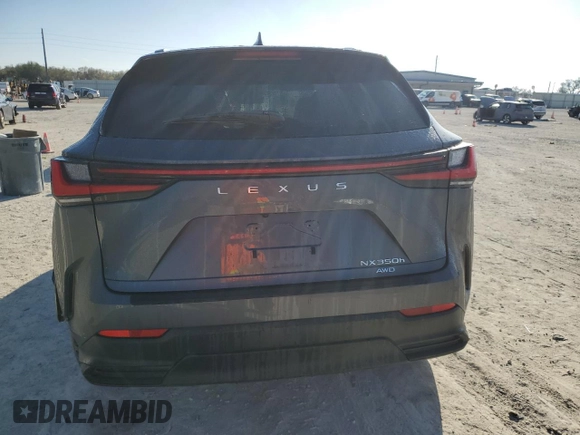 2023 Lexus NX 350h z VIN JTJAKCEZ2P5007758, wystawiony jako Copart lot #43540925 z przebiegiem Nie podano mil oraz Szkoda całkowita • Salvage title. Historia ofert i sprzedaży dostępna na DreamBid. Obrazek 6.