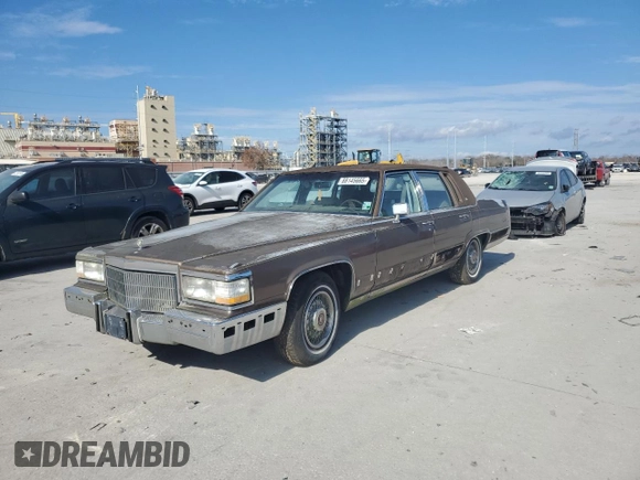 1990 Cadillac Brougham z VIN 1G6DW5476LR727151, wystawiony jako Copart lot #88145665 z przebiegiem Nie podano mil oraz Tytuł czysty. Historia ofert i sprzedaży dostępna na DreamBid. Obrazek 2.