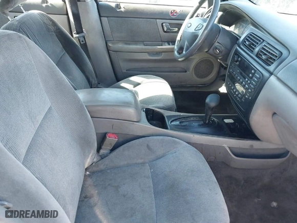 2002 Ford Taurus SEL with VIN 1FAFP56S02A140306, listed as a IAAI auction lot 40696933 with 1 mi miles. Bid and sale history available at carsss.com. Image 5.