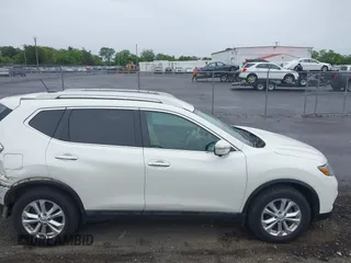 2015 Nissan Rogue SL z VIN 5N1AT2MV2FC842144, wystawiony jako IAAI lot #42347068 z przebiegiem 83 884 mil mil oraz . Historia ofert i sprzedaży dostępna na DreamBid. Obrazek 13.