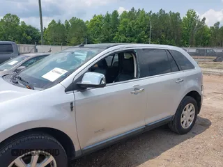 2010 Lincoln MKX z VIN 2LMDJ6JC8ABJ30277, wystawiony jako IAAI lot #42368664 z przebiegiem 149 984 mil mil oraz . Historia ofert i sprzedaży dostępna na DreamBid. Obrazek 15.