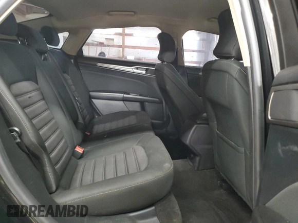 2018 Ford Fusion SE z VIN 3FA6P0H77JR277923, wystawiony jako Copart lot #56897455 z przebiegiem 154 432 mil mil oraz Czysty tytuł • Clean title. Historia ofert i sprzedaży dostępna na DreamBid. Obrazek 10.