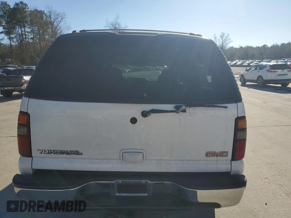 2004 GMC Yukon XL SLT with VIN 1GKEC16Z24J133503, listed as a Copart auction lot 88059805 with 0 mi miles and Salvage Title. Bid and sale history available at carsss.com. Image 6.