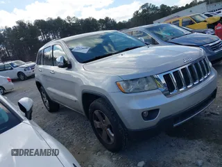 2013 Jeep Grand Cherokee Limited with VIN 1C4RJEBG2DC578388, listed as a IAAI auction lot 41624008 with 182,970 mi miles. Bid and sale history available at carsss.com. Image 1.