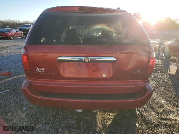 2005 Chrysler Town & Country with VIN 1C4GP45R15B370670, listed as a Copart auction lot 84885564 with 216,811 mi miles and Salvage Title. Bid and sale history available at carsss.com. Image 6.
