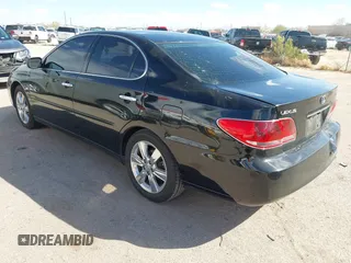 2005 Lexus ES 330 with VIN JTHBA30G255082455, listed as a IAAI auction lot 41796716 with 140,785 mi miles. Bid and sale history available at carsss.com. Image 3.