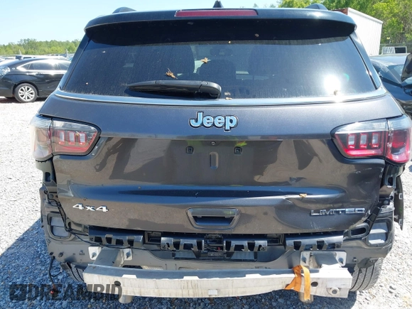 2024 Jeep Compass Limited with VIN 3C4NJDCNXRT596574, listed as a IAAI auction lot 42011912 with 32,085 mi miles and . Bid and sale history available at carsss.com. Image 6.