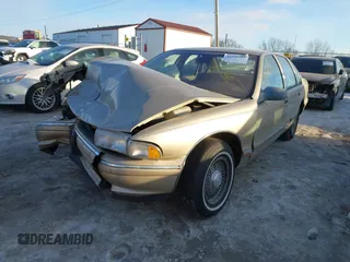 1996 Chevrolet Caprice 1SA Special Value с VIN 1G1BL52W4TR143783, выставлен на аукционе IAAI как лот 41376495 с пробегом Не указан миль и . История ставок и продаж доступна на DreamBid. Изображение 18.