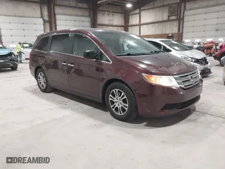 2013 Honda Odyssey EX-L with VIN 5FNRL5H62DB082681, listed as a IAAI auction lot 41971444 with 162,302 mi miles. Bid and sale history available at carsss.com. Image 1.