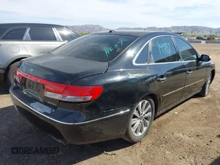 2008 Hyundai Azera Limited with VIN KMHFC46FX8A318696, listed as a IAAI auction lot 41911144 with 229,327 mi miles and . Bid and sale history available at DreamBid. Image 4.