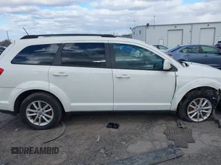 2017 Dodge Journey SXT z VIN 3C4PDCBGXHT572190, wystawiony jako IAAI lot #41590268 z przebiegiem Nie podano mil oraz . Historia ofert i sprzedaży dostępna na DreamBid. Obrazek 13.