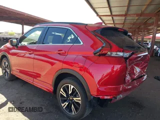 2025 Mitsubishi Eclipse Cross SE z VIN JA4ATWAA0SZ006881, wystawiony jako IAAI lot #42058073 z przebiegiem 2 418 mil mil oraz . Historia ofert i sprzedaży dostępna na DreamBid. Obrazek 3.
