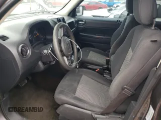 2015 Jeep Patriot Altitude Edition with VIN 1C4NJPBA3FD400167, listed as a Copart auction lot 75561214 with 145,003 mi miles and Non Repairable. Bid and sale history available at carsss.com. Image 7.