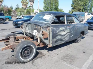 1950 Lincoln Continental z VIN 00000000000000000, wystawiony jako IAAI lot #37129594 z przebiegiem Nie podano mil oraz . Historia ofert i sprzedaży dostępna na DreamBid. Obrazek 2.