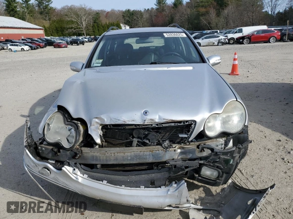 2003 Mercedes-Benz C 240 z VIN WDBRH81J43F380823, wystawiony jako Copart lot #53936025 z przebiegiem 141 938 mil mil oraz Tytuł czysty. Historia ofert i sprzedaży dostępna na DreamBid. Obrazek 5.