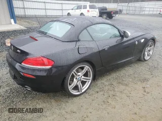 2011 BMW Z4 sDrive35is with VIN WBALM1C59BE633291, listed as a Copart auction lot 86403324 with 98,268 mi miles and Salvage Title. Bid and sale history available at carsss.com. Image 3.