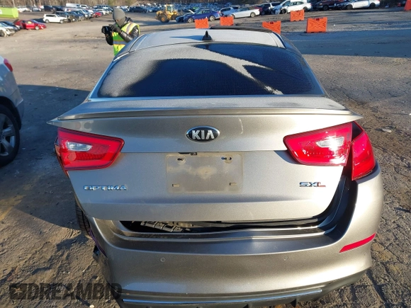 2014 Kia Optima SX Turbo with VIN 5XXGR4A62EG272392, listed as a IAAI auction lot 41236920 with 189,504 mi miles and . Bid and sale history available at DreamBid. Image 16.
