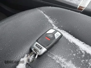 2018 Audi Q5 Premium Plus z VIN WA1BNAFY4J2221775, wystawiony jako IAAI lot #41263161 z przebiegiem 80 892 mil mil oraz . Historia ofert i sprzedaży dostępna na DreamBid. Obrazek 11.