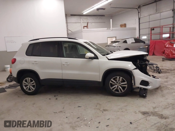 2017 Volkswagen Tiguan S with VIN WVGBV7AX6HK012650, listed as a IAAI auction lot 41135475 with 96,198 mi miles and . Bid and sale history available at DreamBid. Image 14.