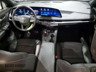 2024 Cadillac XT4 AWD Premium Luxury z VIN 1GYFZDR43RF148662, wystawiony jako Copart lot #65640385 z przebiegiem 38 267 mil mil oraz Czysty tytuł • Clean title. Historia ofert i sprzedaży dostępna na DreamBid. Obrazek 8.