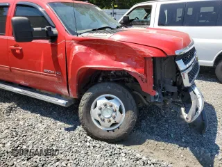2014 Chevrolet Silverado 3500HD LTZ with VIN 1GC4K1C89EF124811, listed as a Copart auction lot 65999634 with 186,596 mi miles and Salvage Title. Bid and sale history available at carsss.com. Image 9.