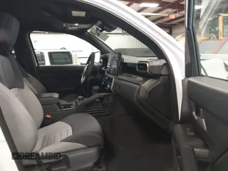 2025 Toyota Tacoma SR with VIN 3TMLB5JN2SM090394, listed as a IAAI auction lot 41916312 with 840 mi miles and . Bid and sale history available at DreamBid. Image 5.