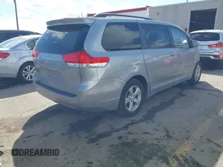 2012 Toyota Sienna LE AAS with VIN 5TDKK3DC1CS264239, listed as a IAAI auction lot 41839022 with 221,769 mi miles. Bid and sale history available at carsss.com. Image 4.