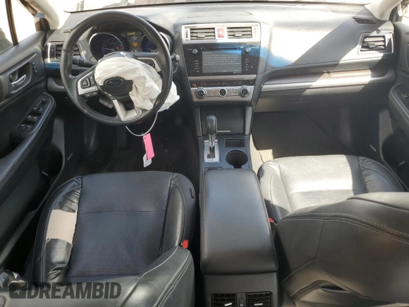 2015 Subaru Legacy Limited z VIN 4S3BNAN66F3053113, wystawiony jako Copart lot #52165935 z przebiegiem 148 192 mil mil oraz Szkoda całkowita • Salvage title. Historia ofert i sprzedaży dostępna na DreamBid. Obrazek 8.