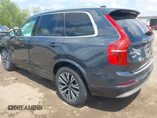 2022 Volvo XC90 Momentum z VIN YV4A22PK2N1782723, wystawiony jako IAAI lot #42200122 z przebiegiem 26 528 mil mil oraz . Historia ofert i sprzedaży dostępna na DreamBid. Obrazek 3.