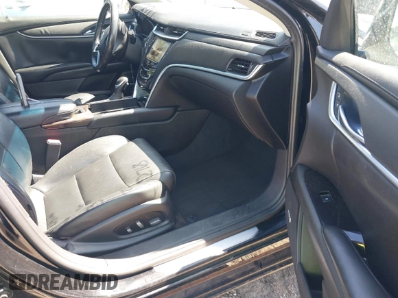 2014 Cadillac XTS with VIN 2G61L5S38E9202763, listed as a IAAI auction lot 41820564 with 117,709 mi miles. Bid and sale history available at carsss.com. Image 5.