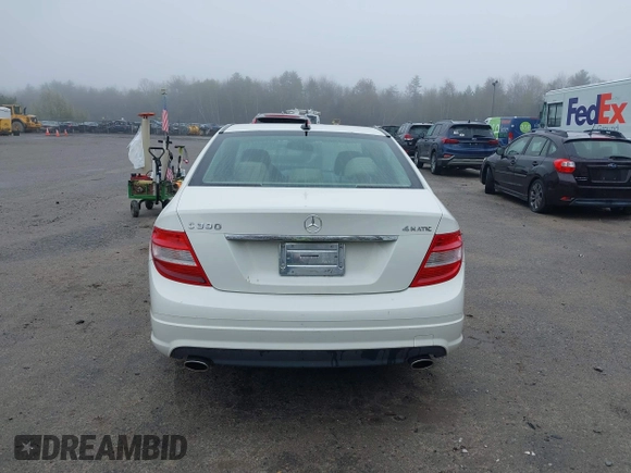 2010 Mercedes-Benz C 300 Sport with VIN WDDGF8BB0AR093227, listed as a IAAI auction lot 42206631 with 178,019 mi miles and . Bid and sale history available at carsss.com. Image 15.