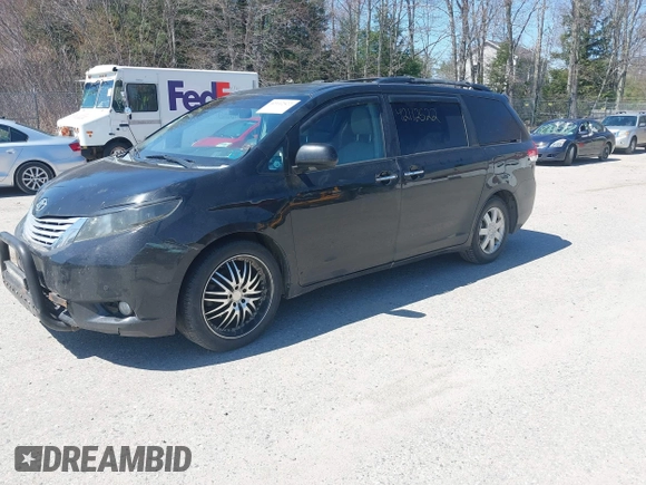 2011 Toyota Sienna XLE with VIN 5TDDK3DC8BS011975, listed as a IAAI auction lot 42112522 with 124,251 mi miles. Bid and sale history available at carsss.com. Image 17.