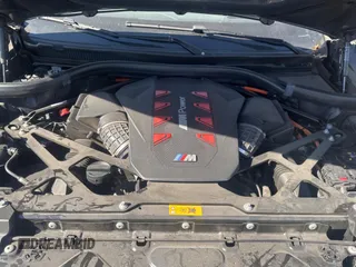 2023 BMW XM z VIN 5YM23CS05P9S15319, wystawiony jako Copart lot #44236315 z przebiegiem 14 919 mil mil oraz Czysty tytuł • Clean title. Historia ofert i sprzedaży dostępna na DreamBid. Obrazek 7.