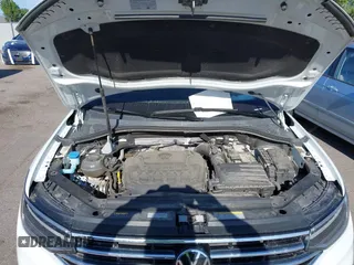2024 Volkswagen Tiguan SE с VIN 3VV2B7AX4RM028662, выставлен на аукционе IAAI как лот 42279039 с пробегом Не указан миль и . История ставок и продаж доступна на DreamBid. Изображение 10.