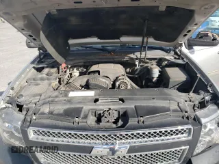 2010 Chevrolet Avalanche LT with VIN 3GNNCFE07AG243365, listed as a Copart auction lot 82130204 with 304,692 mi miles and Salvage Title. Bid and sale history available at carsss.com. Image 12.