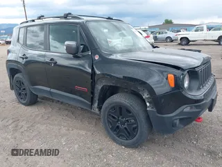 2018 Jeep Renegade Trailhawk z VIN ZACCJBCB6JPH23043, wystawiony jako IAAI lot #42227332 z przebiegiem 27 794 mil mil oraz . Historia ofert i sprzedaży dostępna na DreamBid. Obrazek 1.